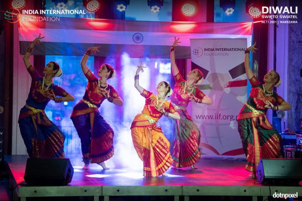 natarang-foto-058BA8437C-1144-06CC-C3ED-1A3DE01E5591.jpg